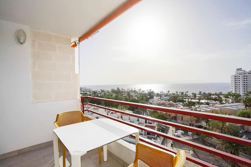 Roberta Apartment Playa De Las Americas Екстер'єр фото
